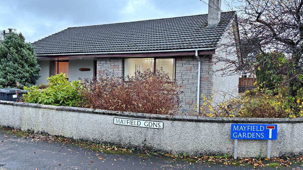 Property photo 1 of 13