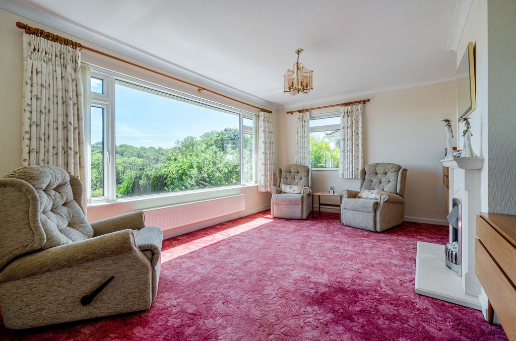 Property photo 2 of 24 1485137-18-6A4683...
