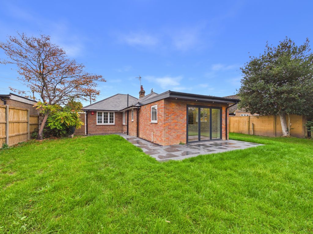 Property photo 1 of 15 Cam01354G0-Pr0779-Still017