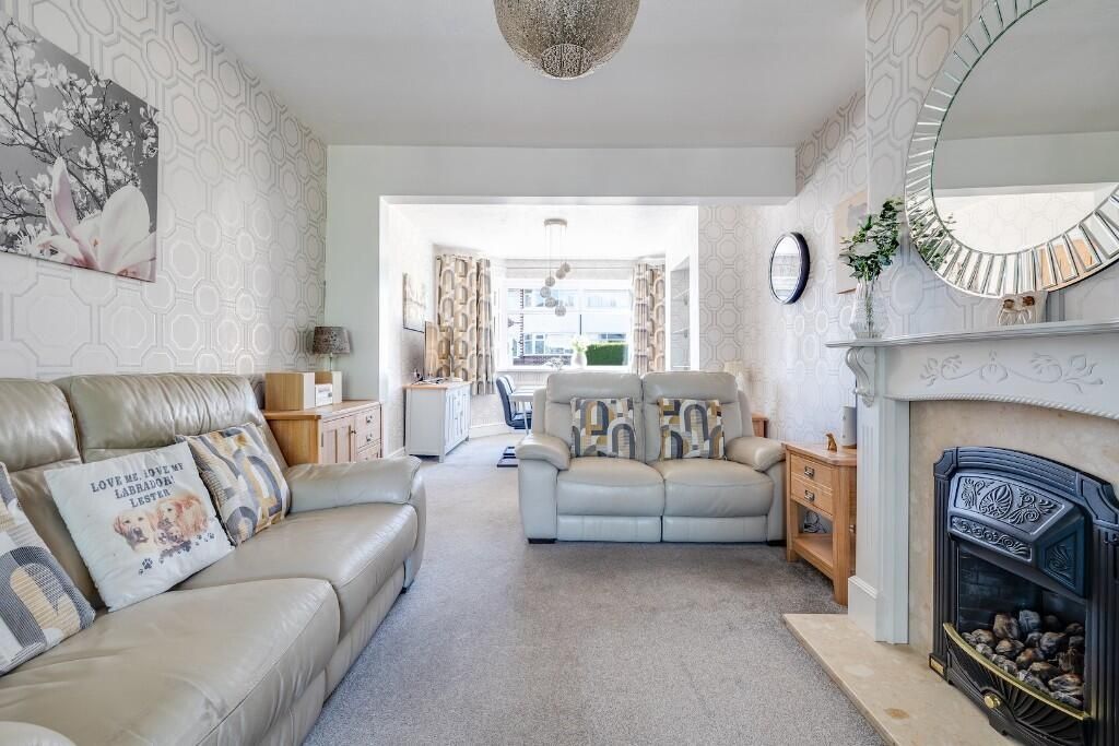 Property photo 3 of 20 Image 2