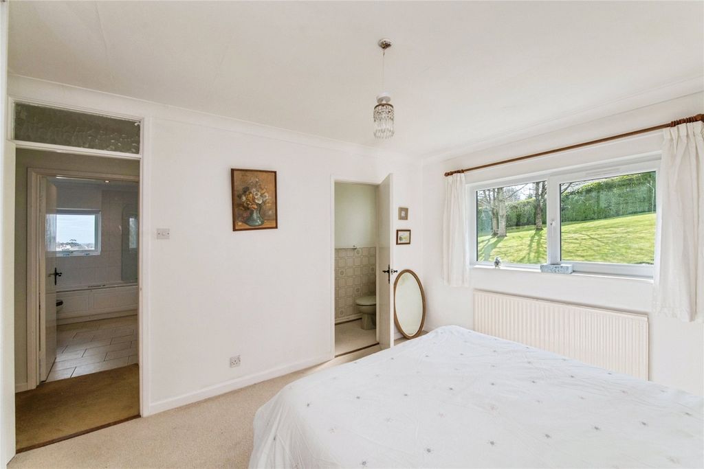 Property photo 3 of 20 Picture No. 16