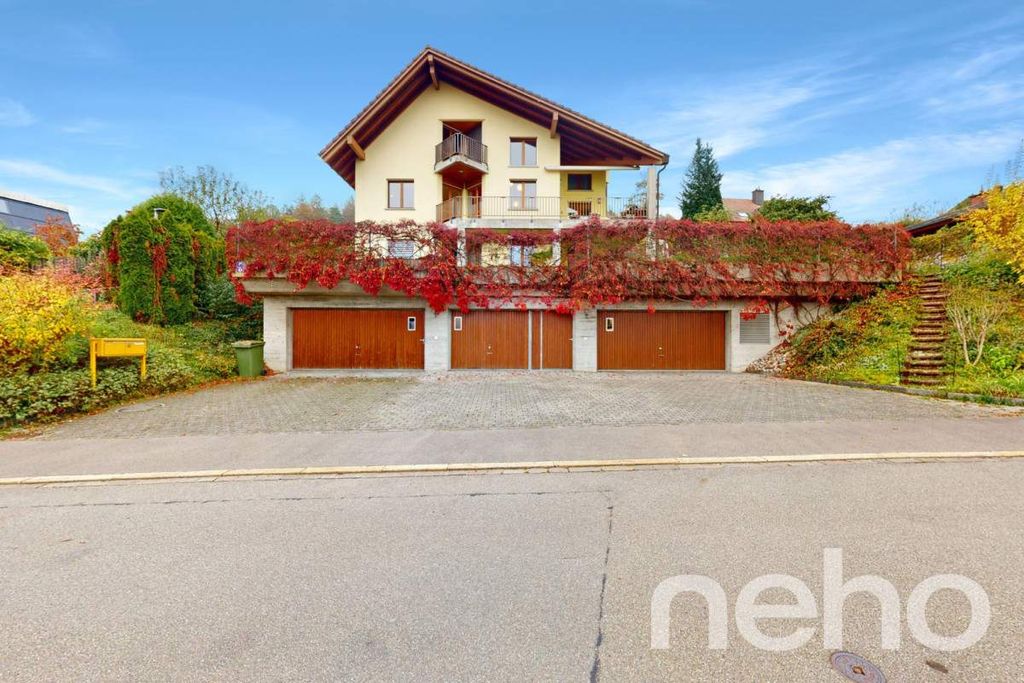 Property photo 2 of 13