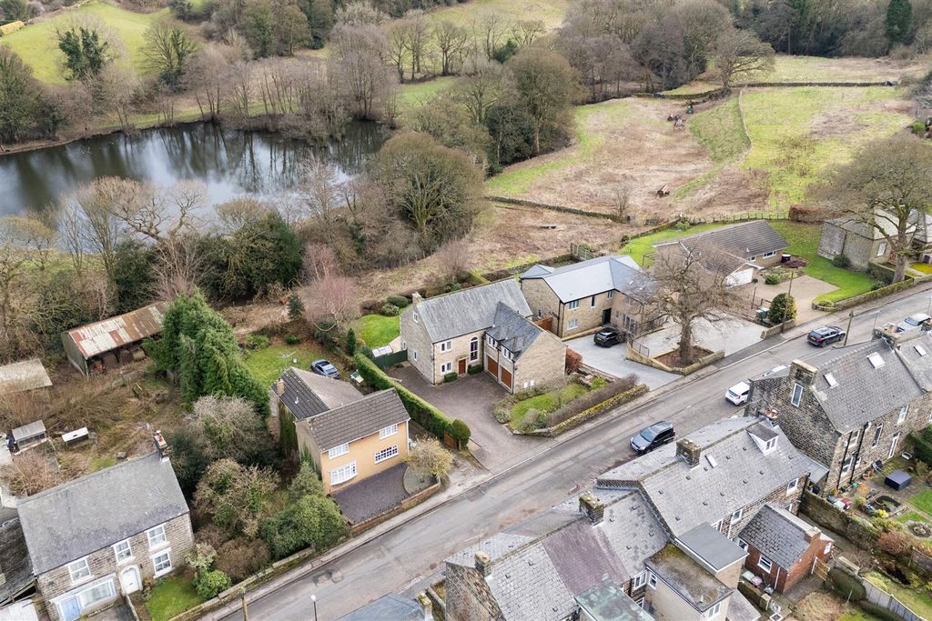 Property photo 2 of 40 Drone-7.Jpg