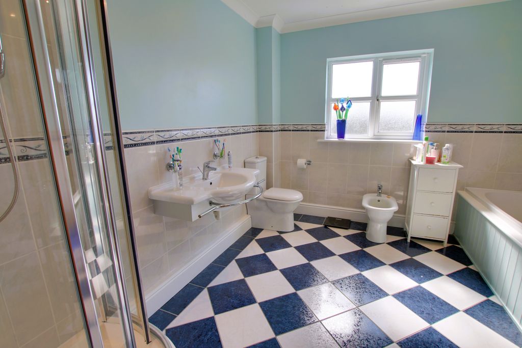 Additional image 18 of 4 bed detached house for saleWhittlesey Road, March PE15