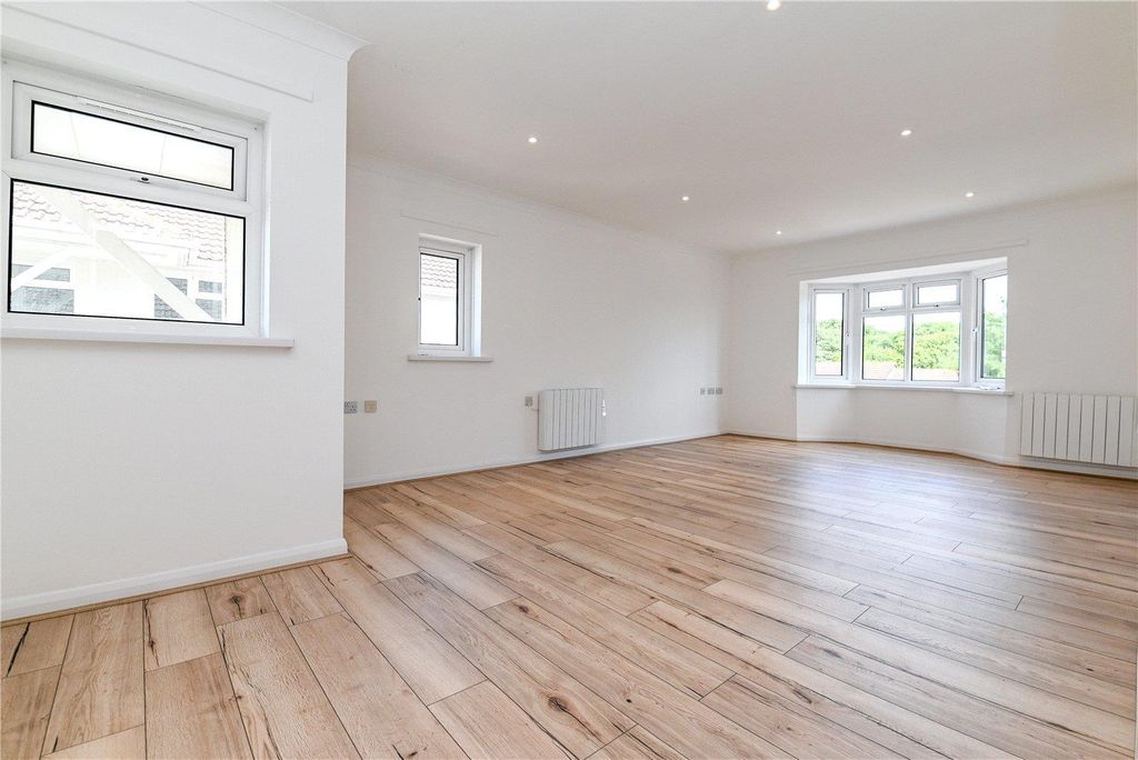 Property photo 3 of 19 Picture No. 46