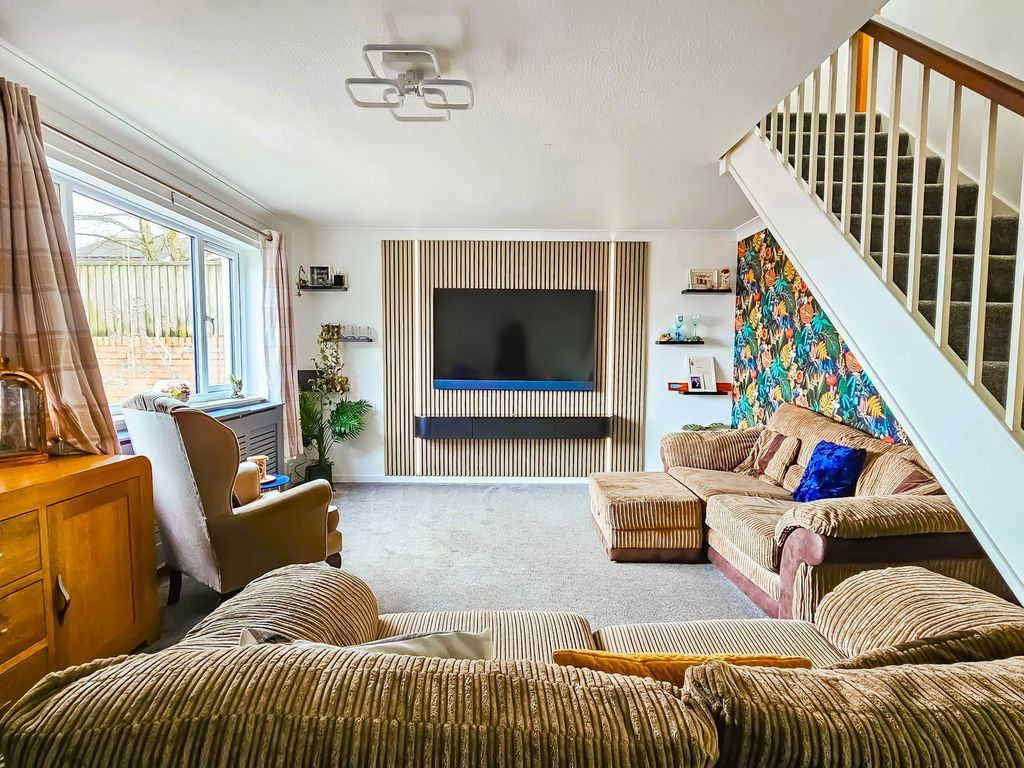 Property photo 2 of 23