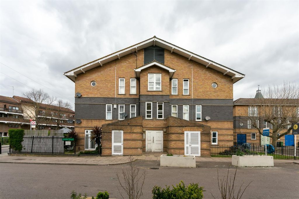 Property photo 1 of 23