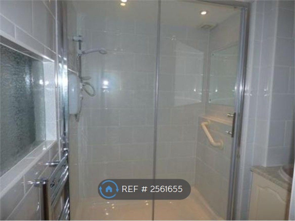 Property photo 2 of 21