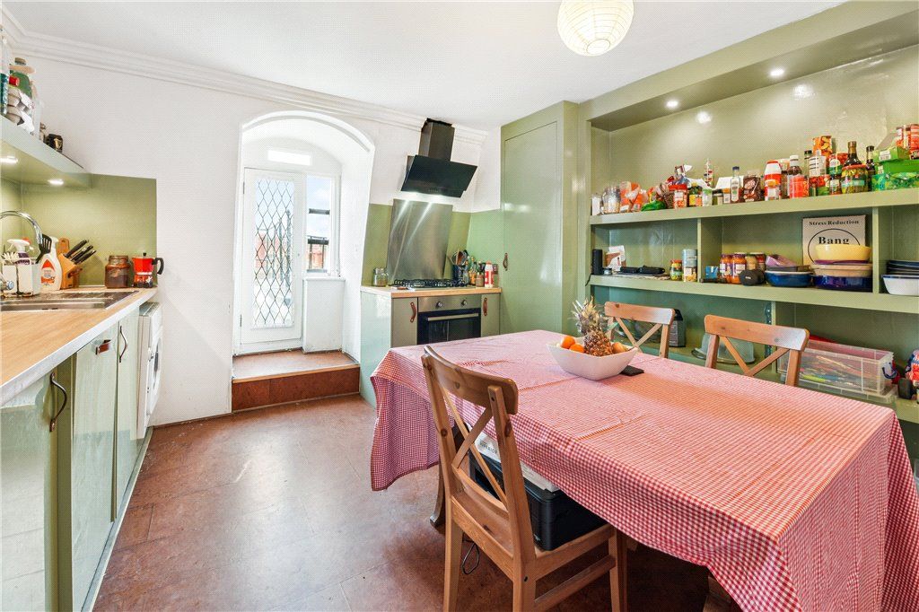 Property photo 3 of 13 Picture 4