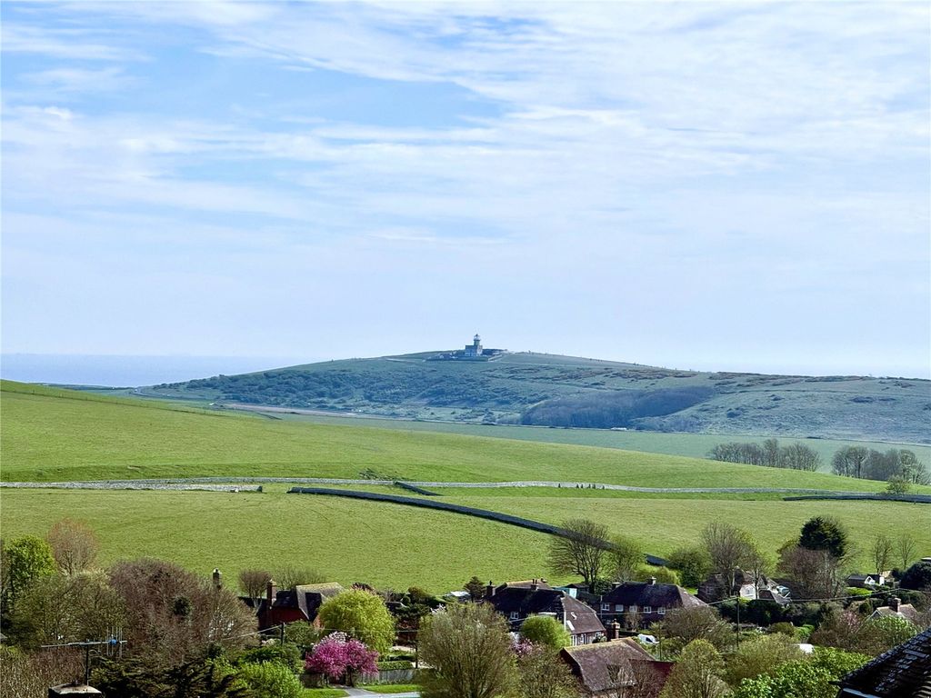 Property photo 2 of 25 Picture No. 31