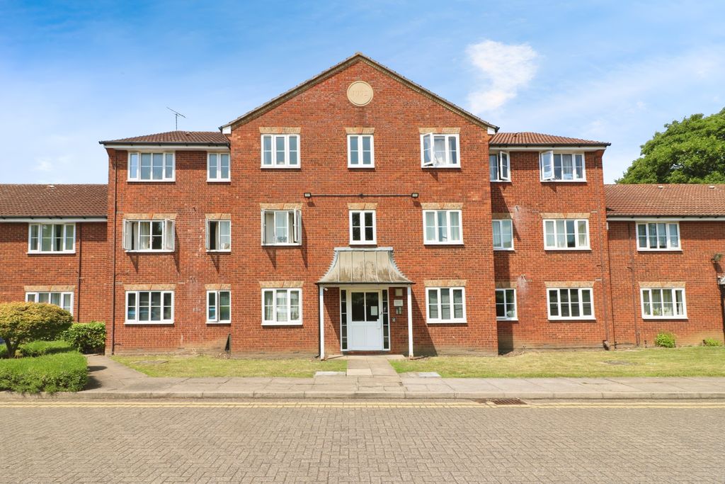 Property photo 1 of 6