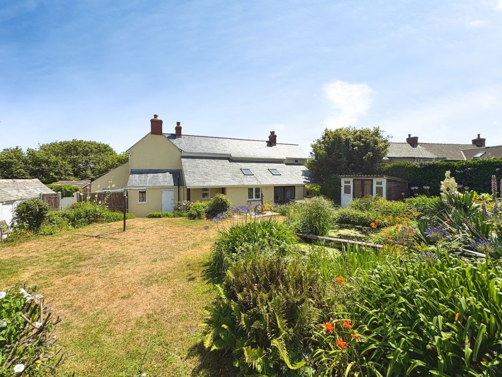 Property photo 2 of 30 5284064