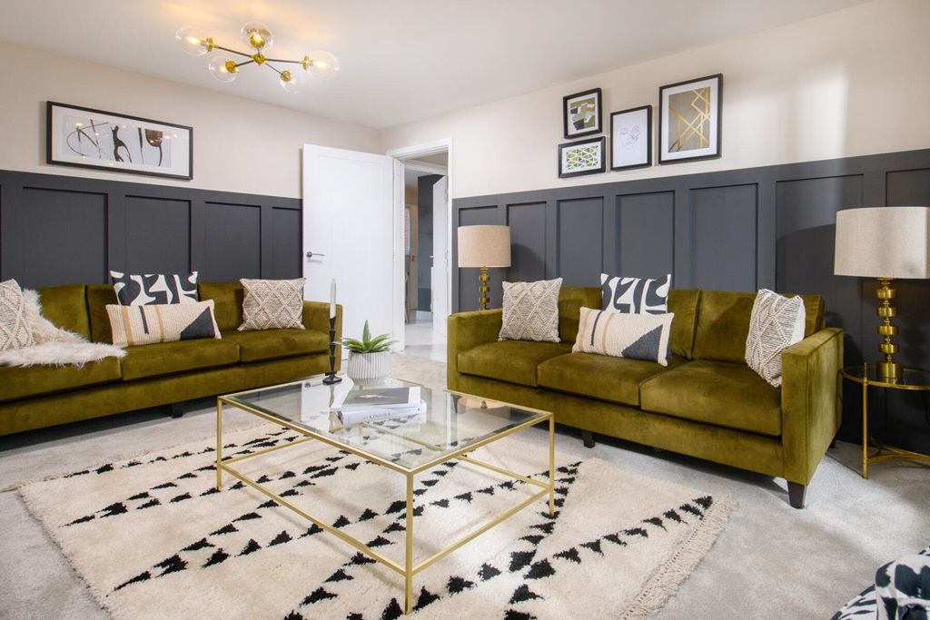 Property photo 3 of 12 Large Living Room For Comfortable Evenings