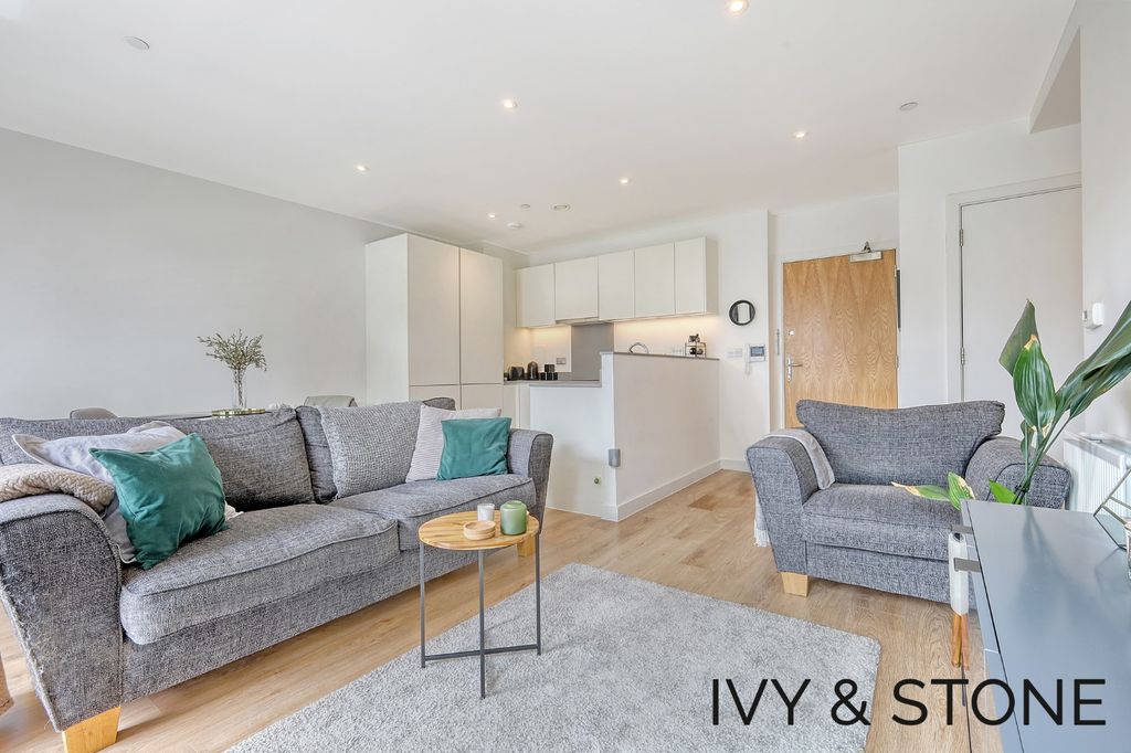 Property photo 1 of 14 4387230