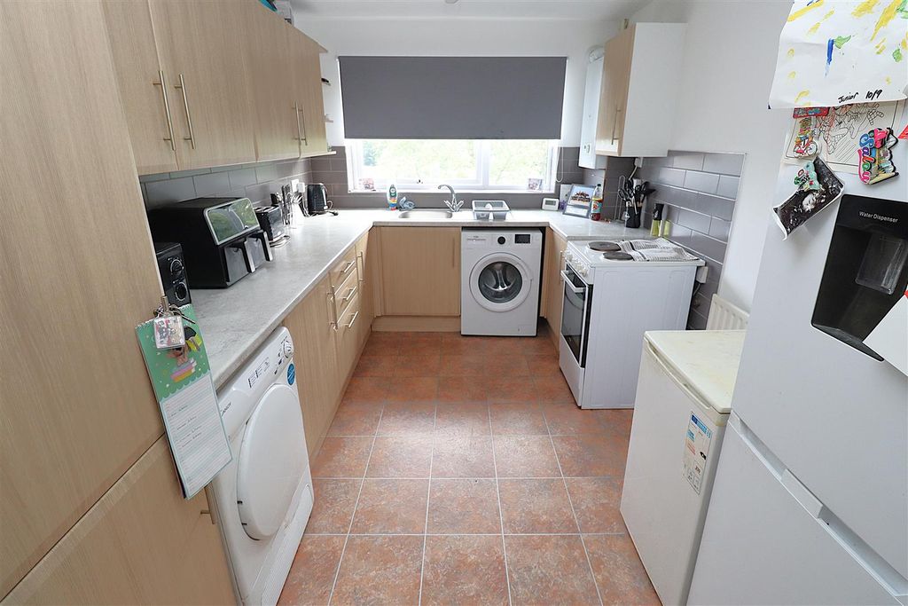 Property photo 3 of 14 Img_1159.Jpg