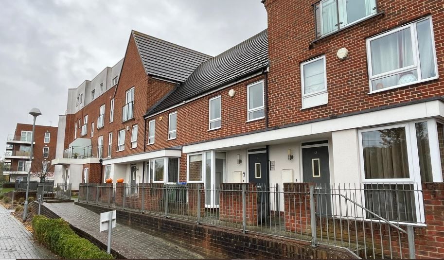 Property photo 2 of 14