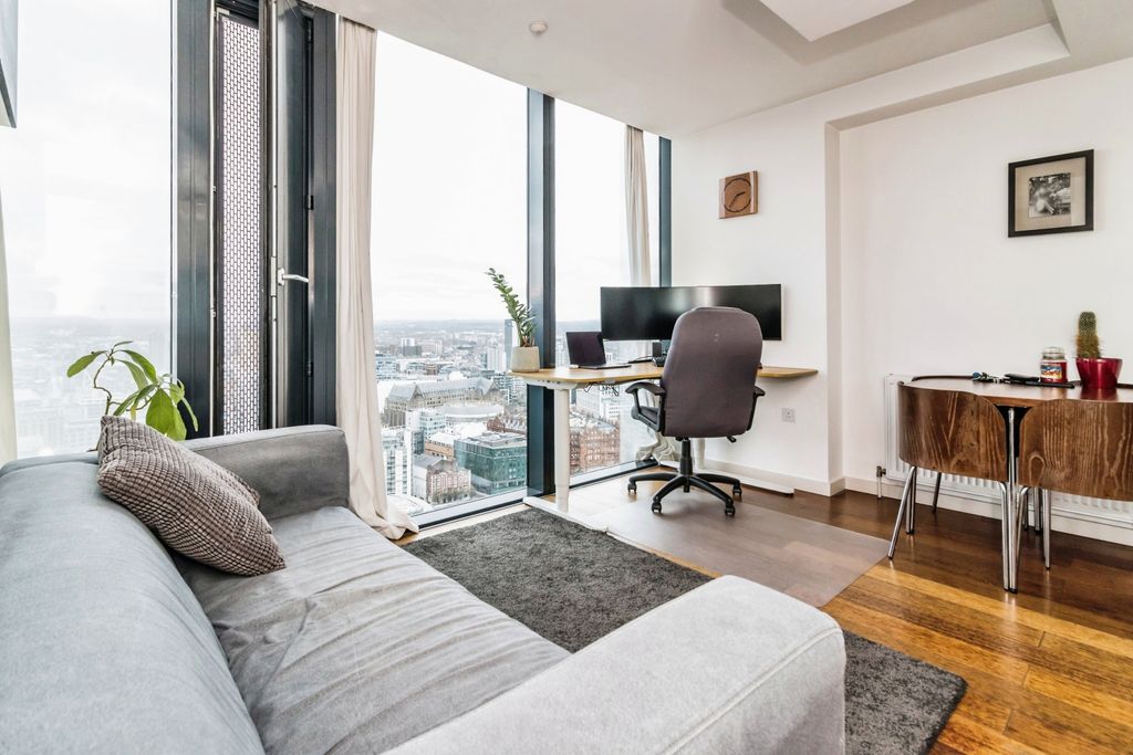 Property photo 3 of 8 Photography