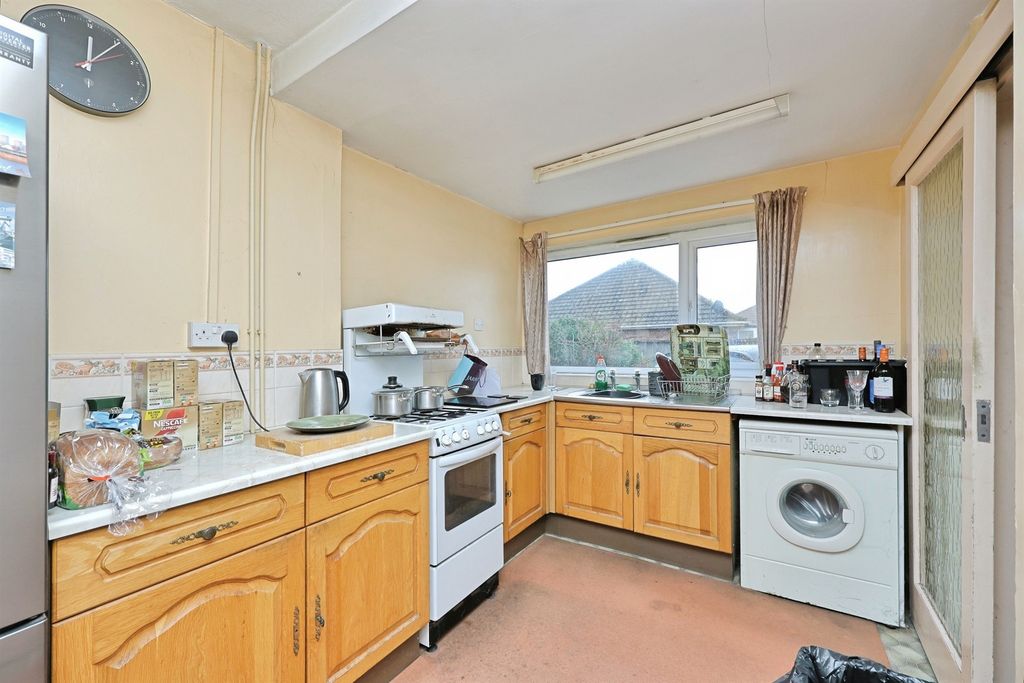 Property photo 2 of 19