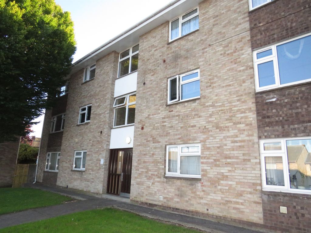 Property photo 1 of 12