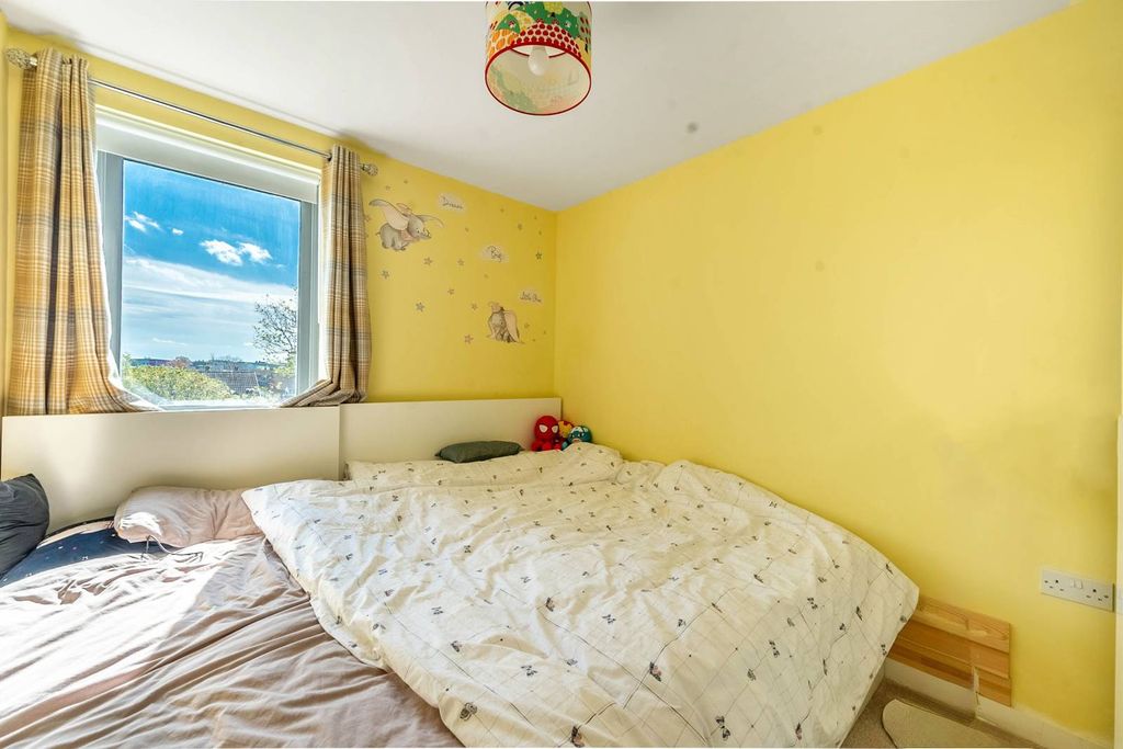 Property photo 3 of 7