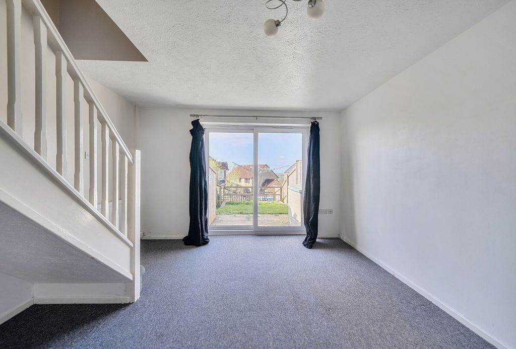 Property photo 3 of 14 1430340-10-69Ca99...