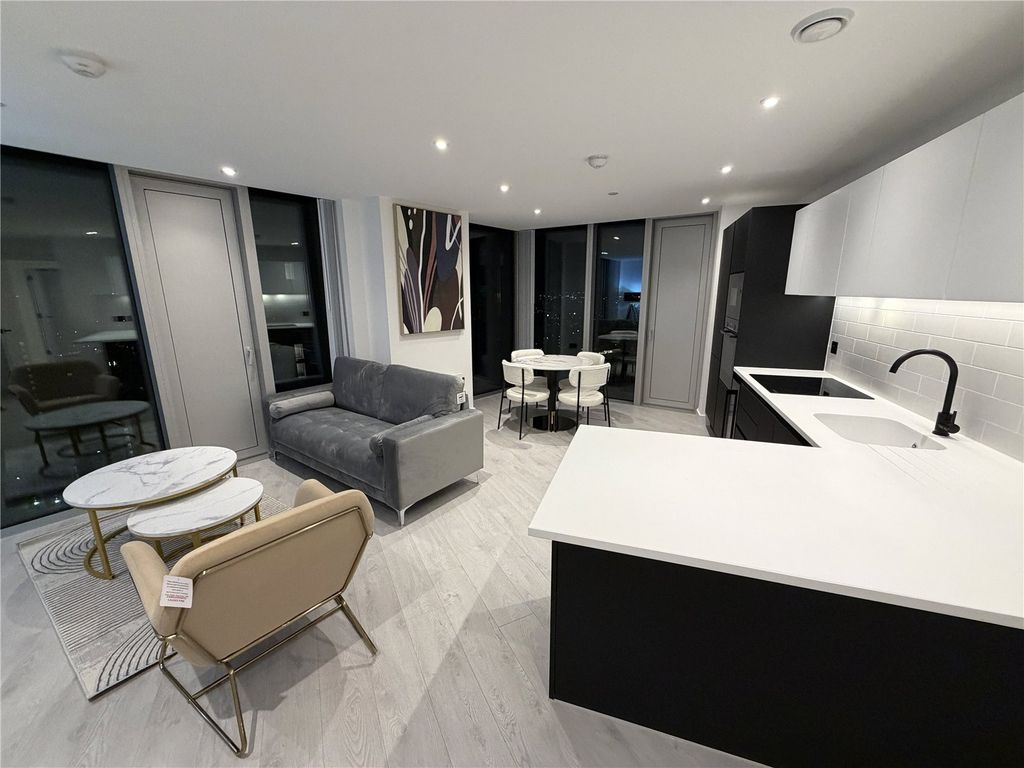 Property photo 2 of 29 Picture No. 11