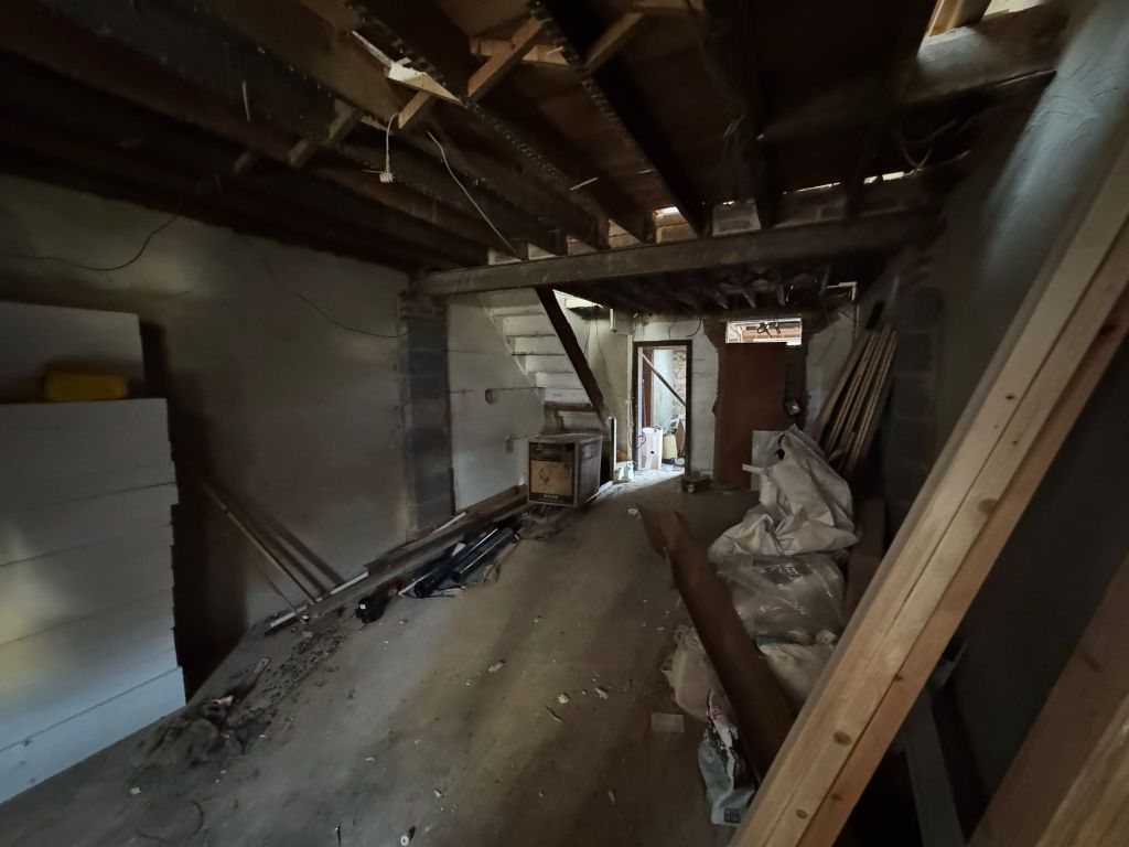 Property photo 3 of 42 Binder1.pdf_Page_04.Jpg