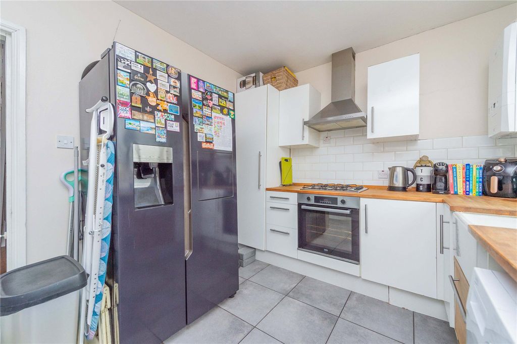 Property photo 3 of 25 Picture No. 16