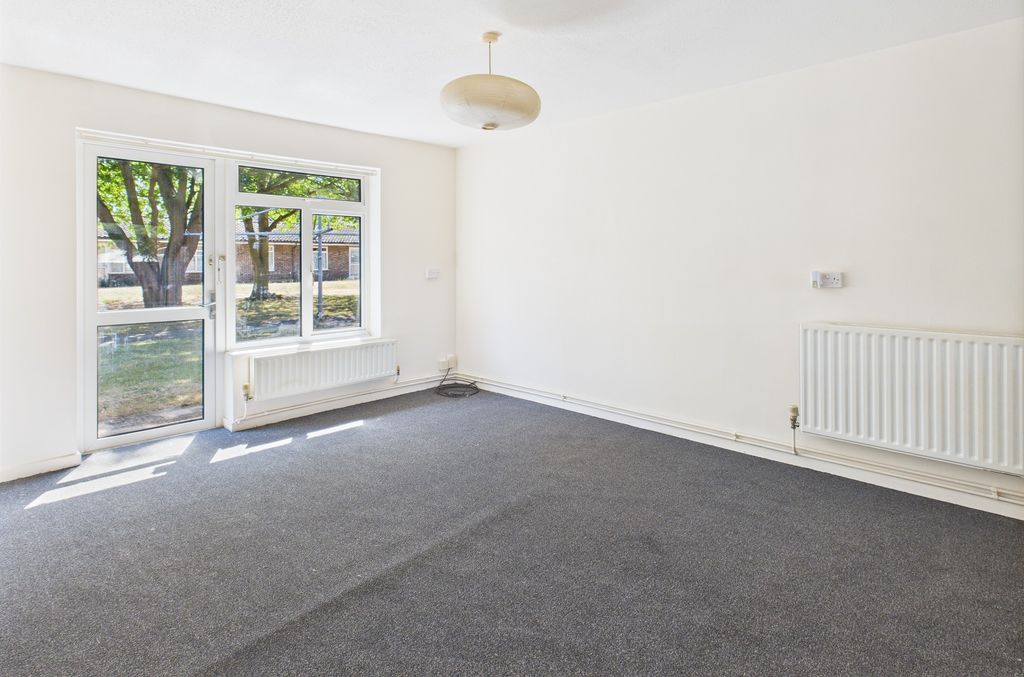 Property photo 2 of 10 Cam02545G0-Pr0439-Still004