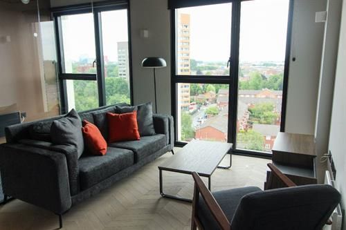 Property photo 3 of 11