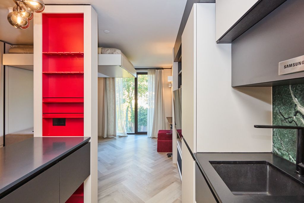 Property photo 2 of 8