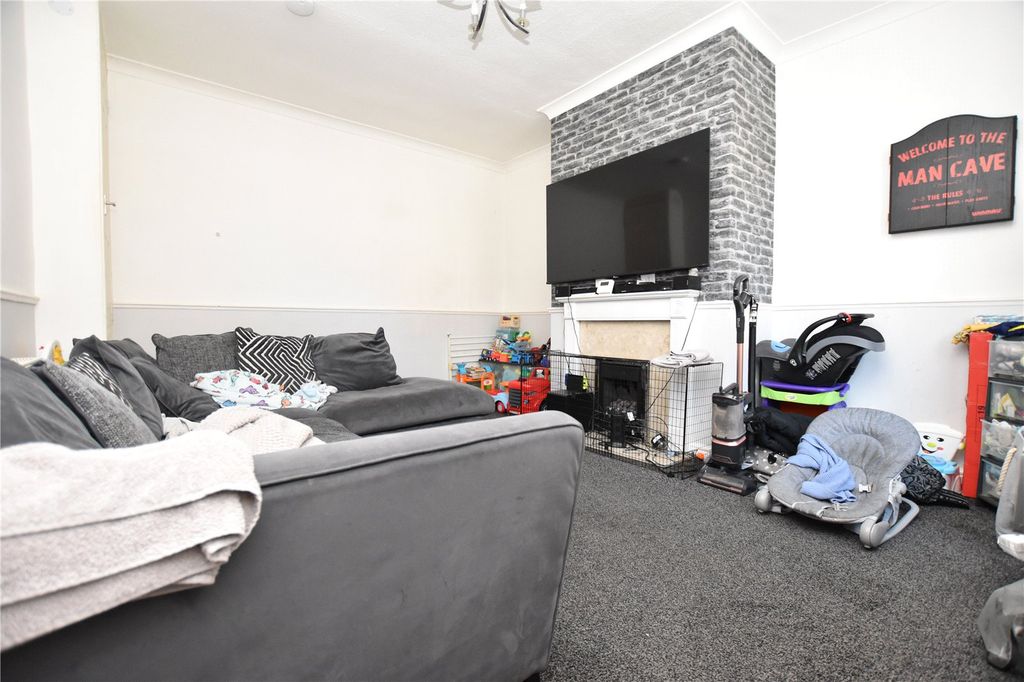 Property photo 3 of 13 Picture No. 10