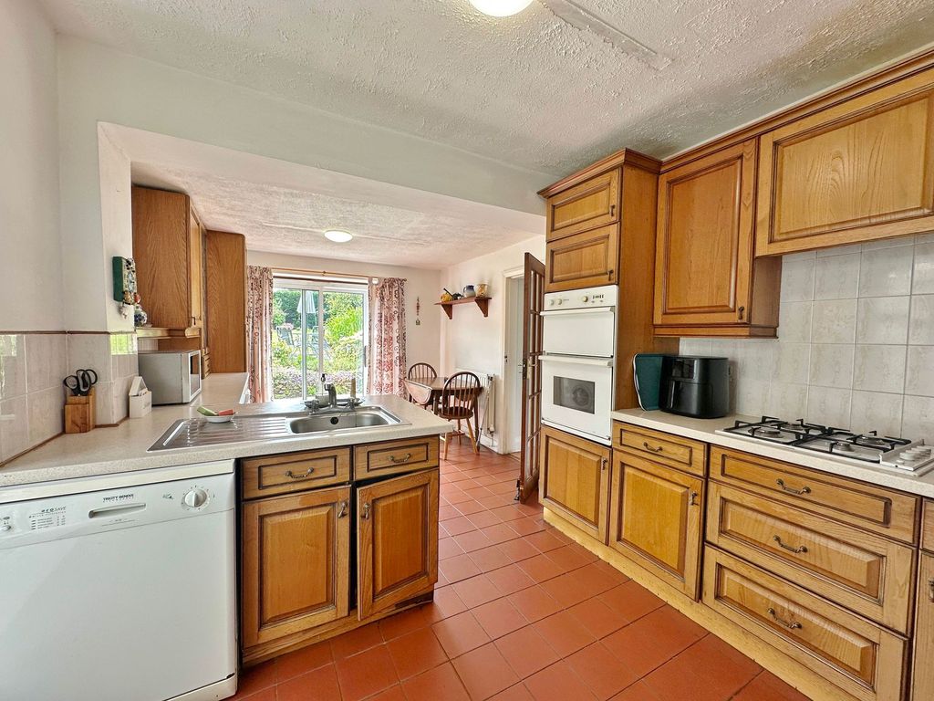 Property photo 3 of 31 Photo 8