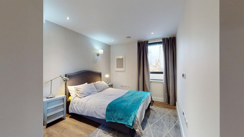 Property photo 3 of 18 626Bd2F0A51Cb40014c06958_4F003Fbb98A65d2F4F22d2Db5