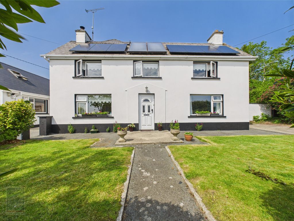 Property photo 2 of 23