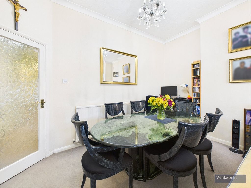 Property photo 2 of 12 Picture No. 03