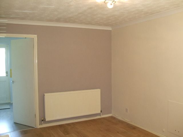 Property photo 2 of 17 Living Room