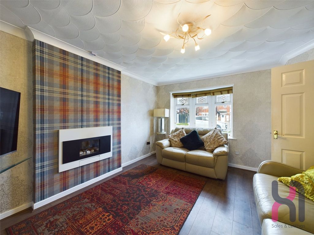 Property photo 2 of 19 Picture No. 18