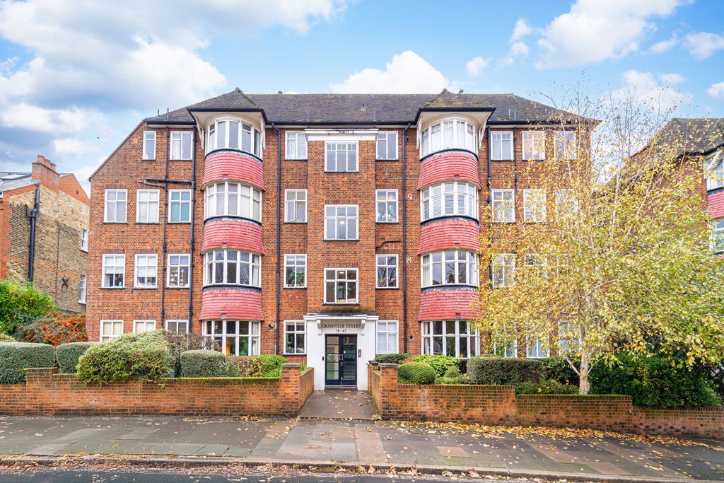 Property photo 3 of 7 Ndb01000-Edit