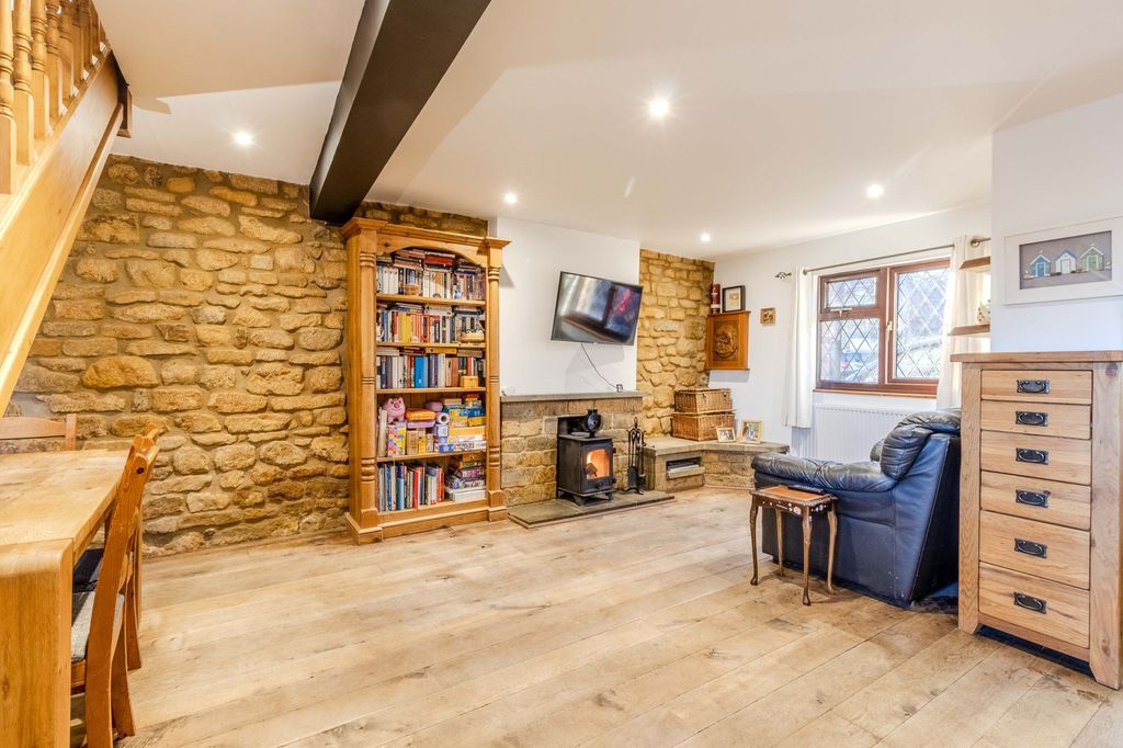 Property photo 2 of 16 Living Room 2