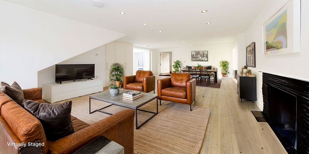 Property photo 1 of 4