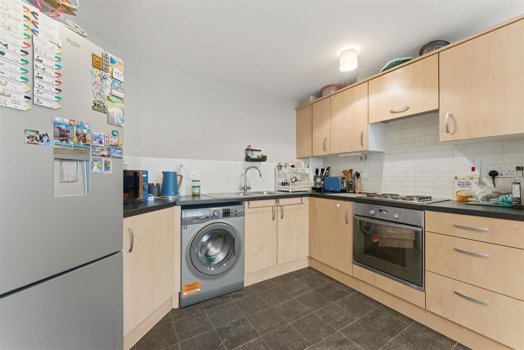 Property photo 2 of 15