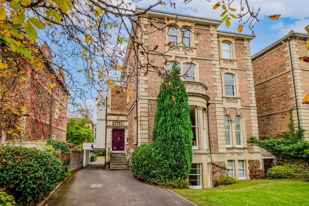 Property photo 1 of 16 Photo 17