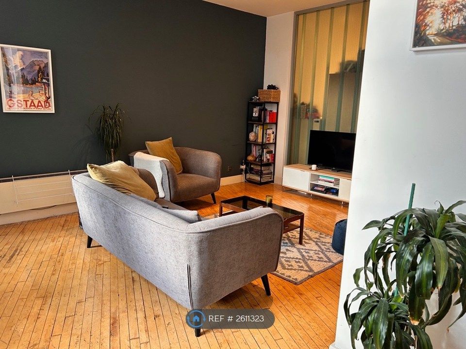 Property photo 2 of 9