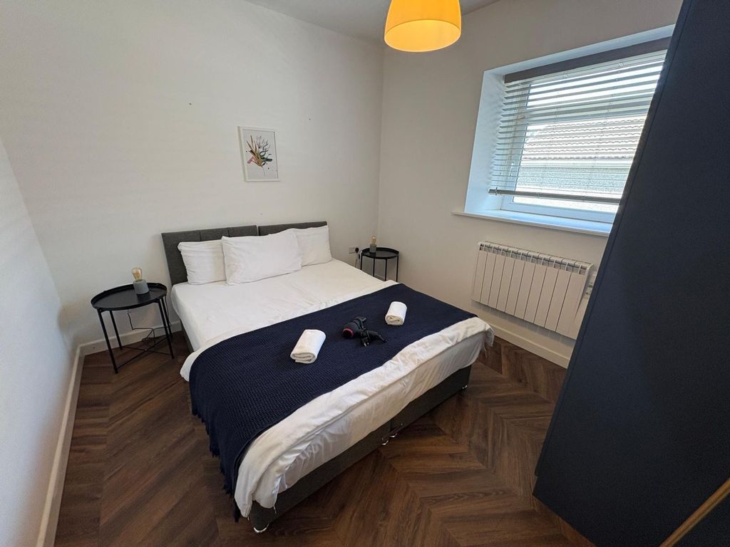 Property photo 2 of 3