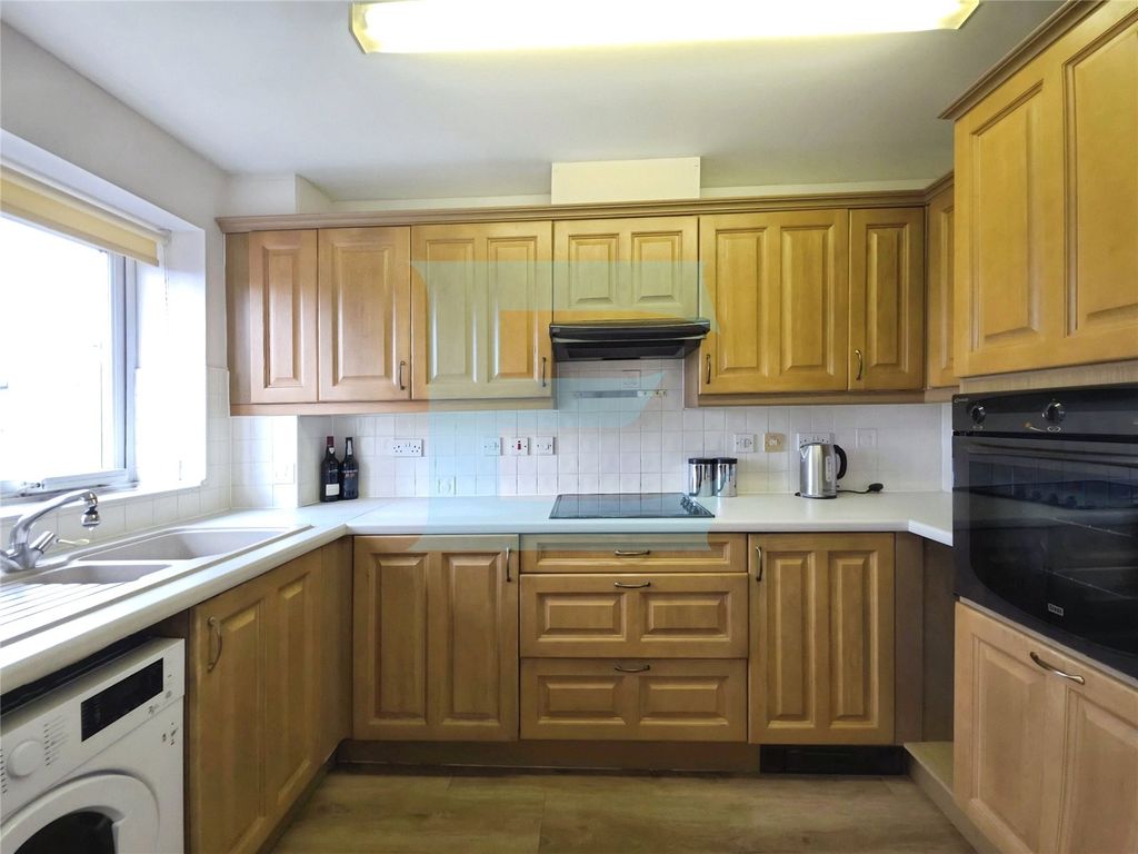 Property photo 2 of 10 Picture No. 25