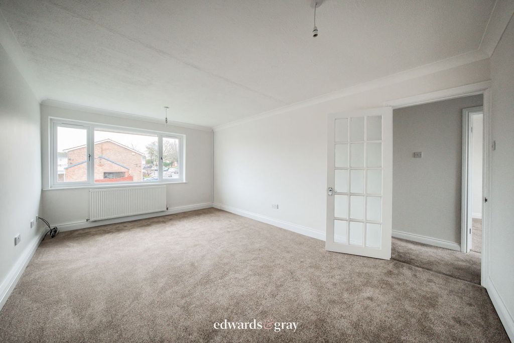 Property photo 3 of 8