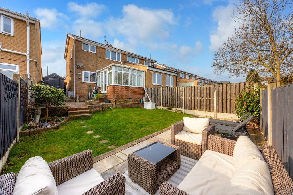 Property photo 2 of 20