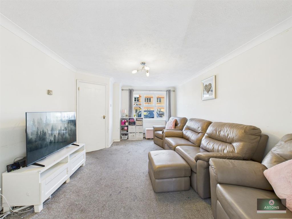 Property photo 2 of 12 Living Room