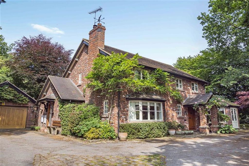 Property photo 1 of 32 (Main)